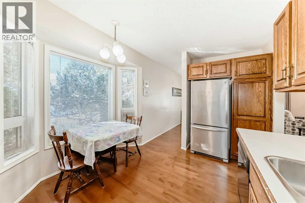 3 Rutherford Close, Red Deer