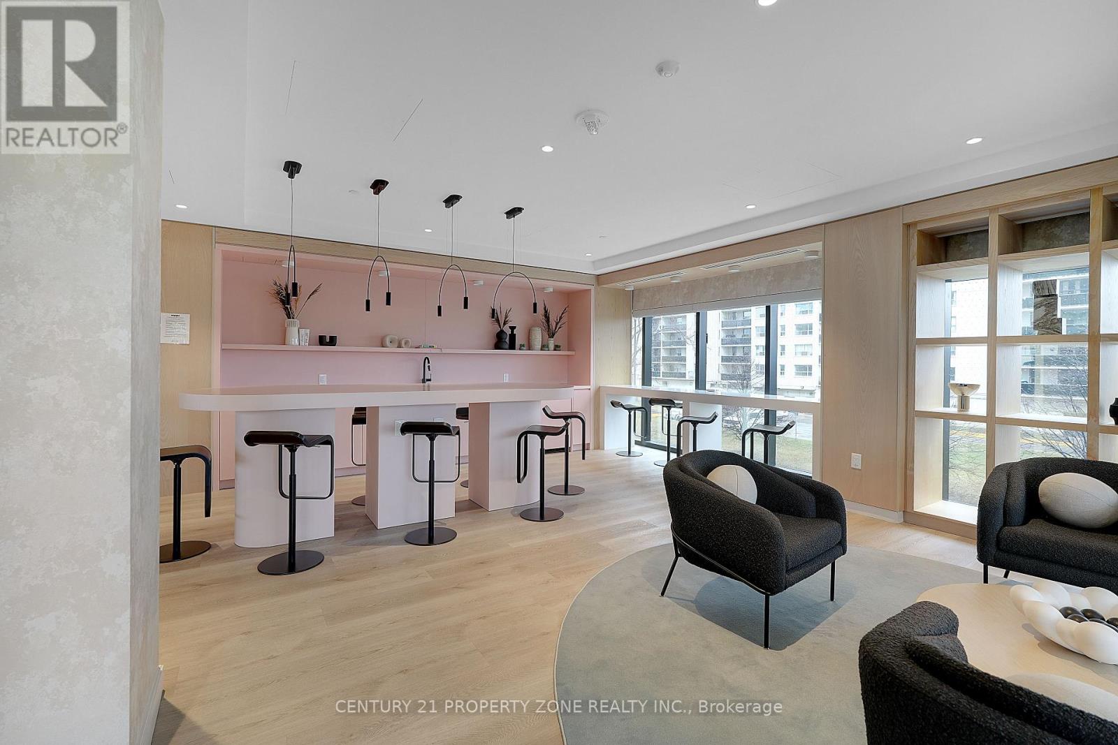 #1015 86 DUNDAS STREET E - 24
