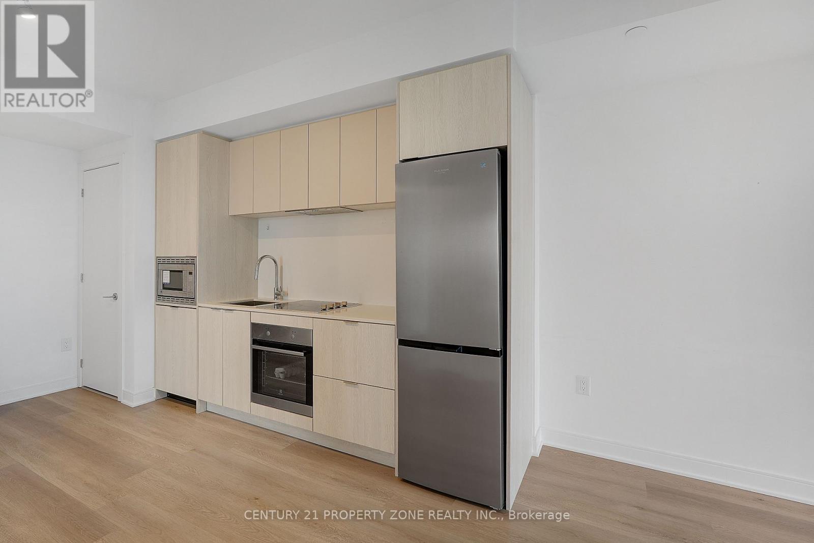 #1015 86 DUNDAS STREET E - 5
