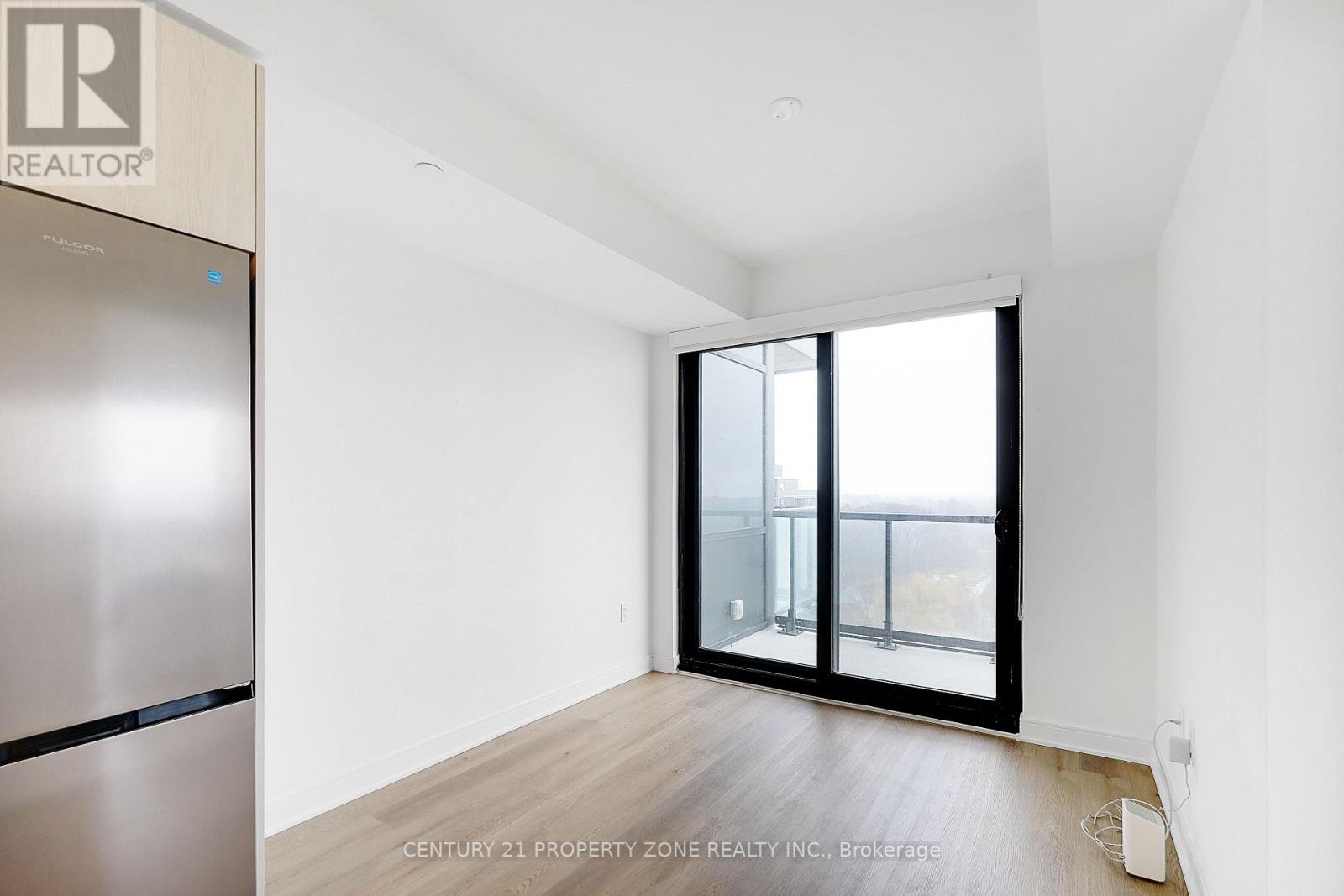 #1015 86 DUNDAS STREET E - 6