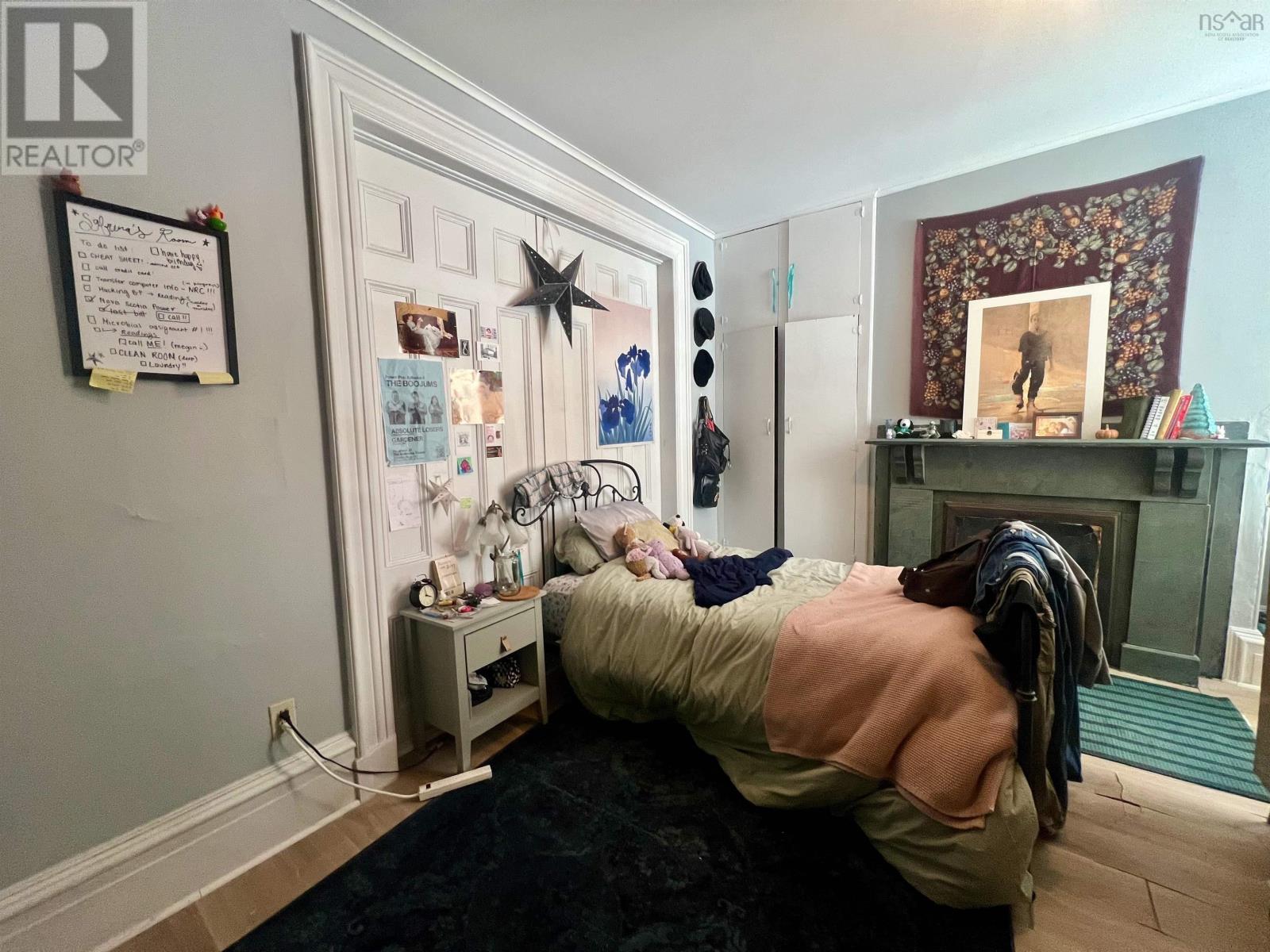 Property 14 of 30 of 5571 Fenwick Street