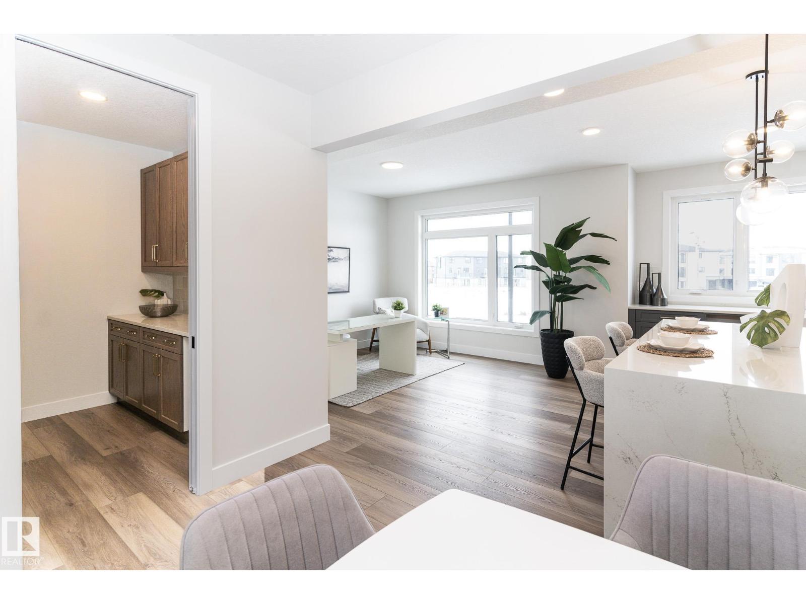 #25 7121 MAY CR NW, Edmonton