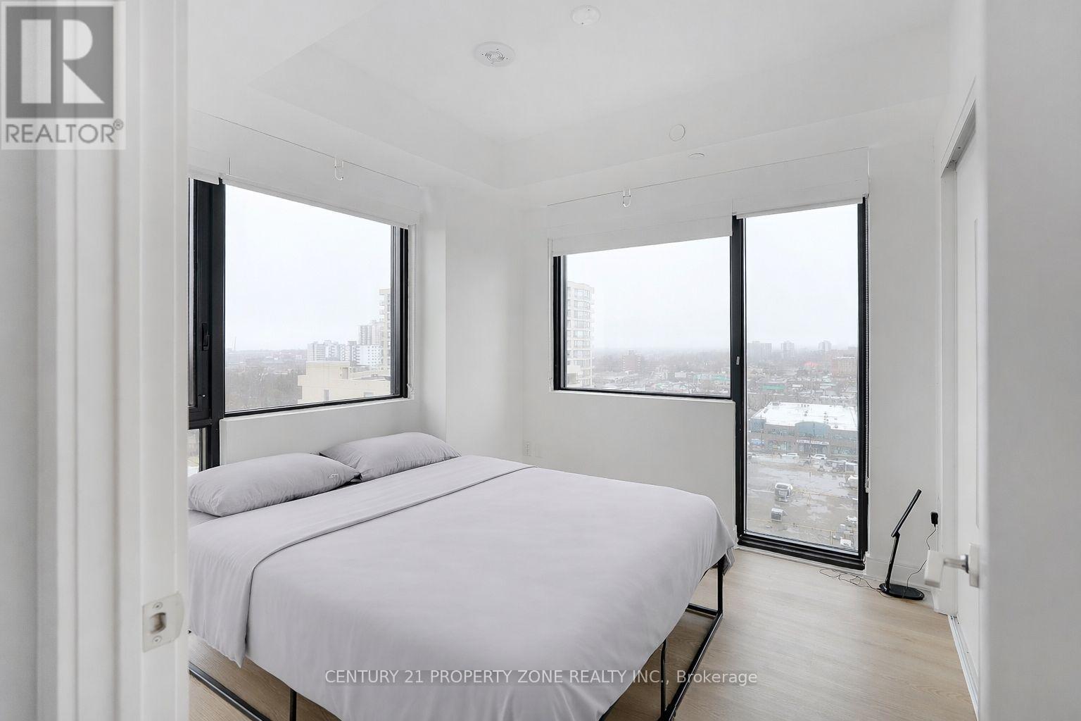 #1015 86 DUNDAS STREET E - 10