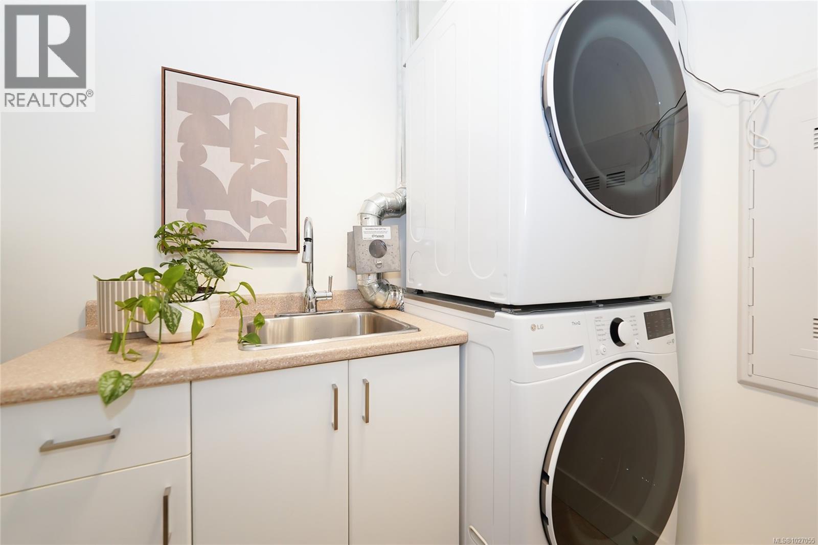 Single Family House for Sale in   West Saanich Rd The Duval Saanich 