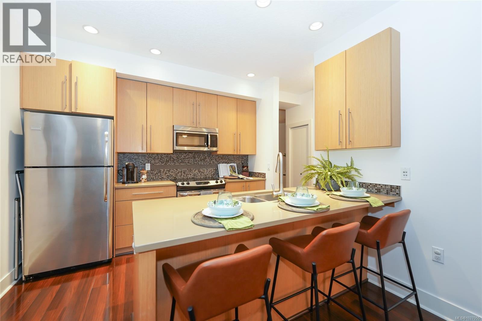 Single Family House for Sale in   West Saanich Rd The Duval Saanich 