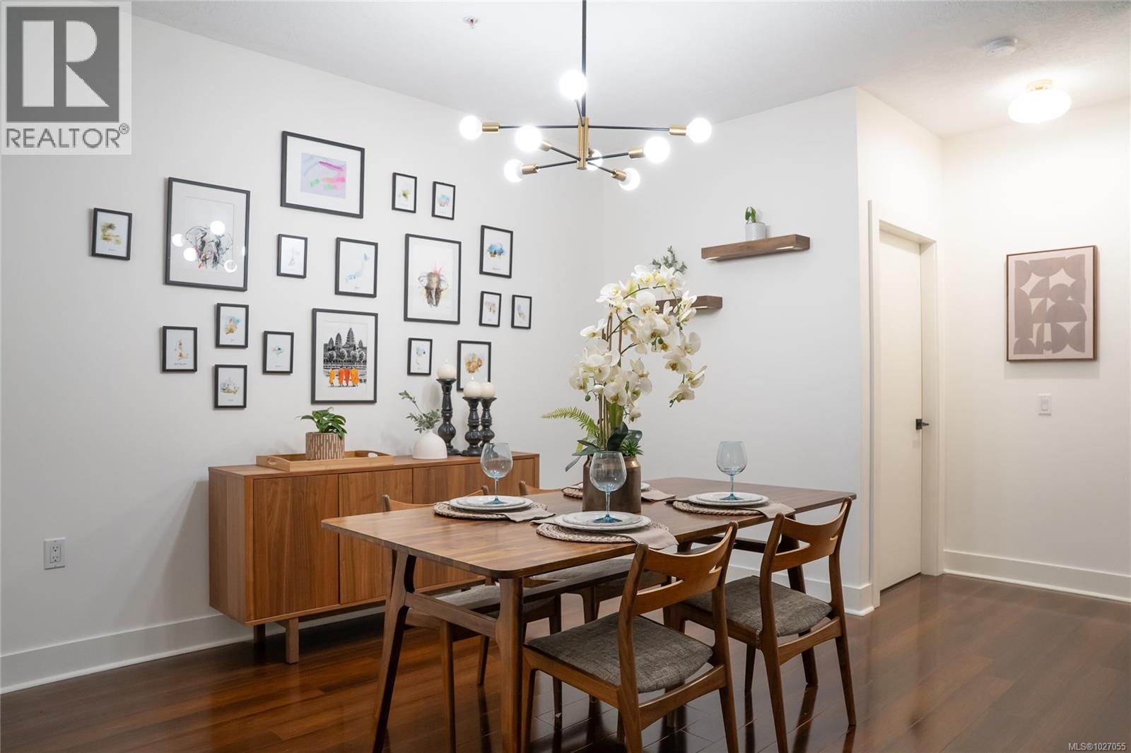 Single Family House for Sale in   West Saanich Rd The Duval Saanich 