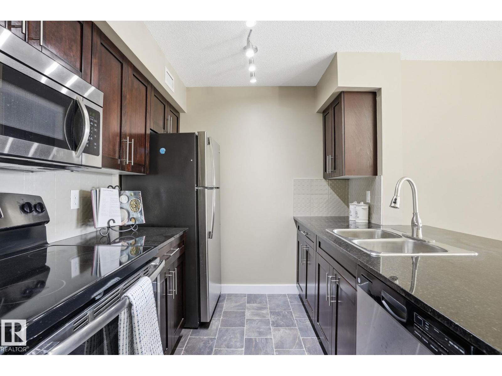 
          213 270 MCCONACHIE Drive NW
            <br/>
            <span>Edmonton</span>
            , 
            <span>AB</span>
             <span>T5Y3N4</span>
        