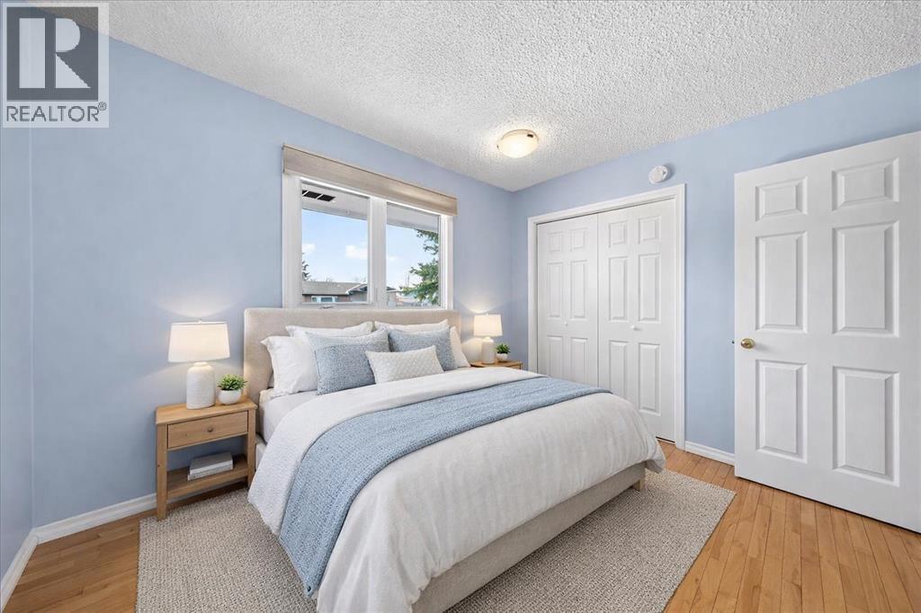 Single Family House Bungalow for Sale in  Pinegrove Close NE Pineridge Calgary 