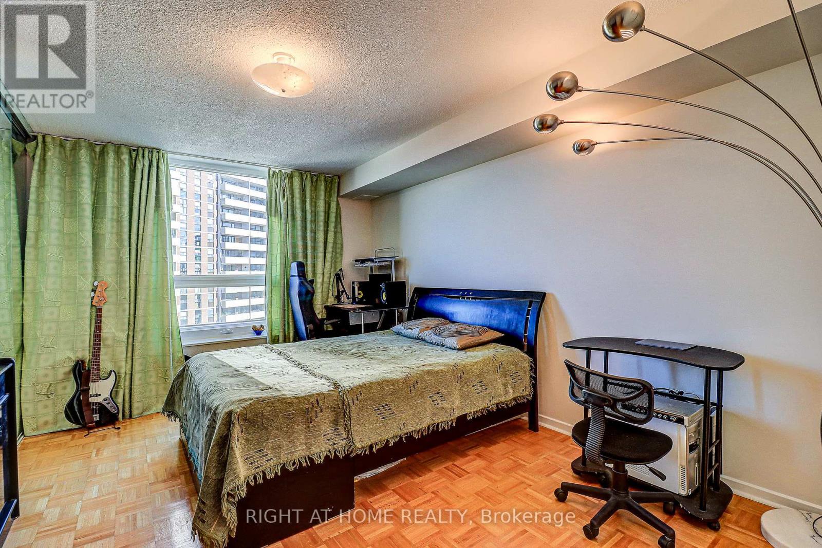 #1703 77 MAITLAND PLACE - 15