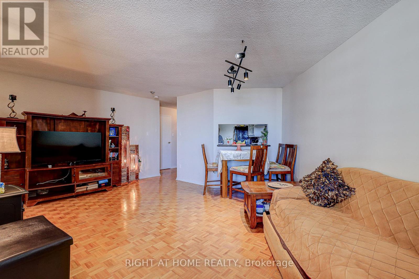 #1703 77 MAITLAND PLACE - 6