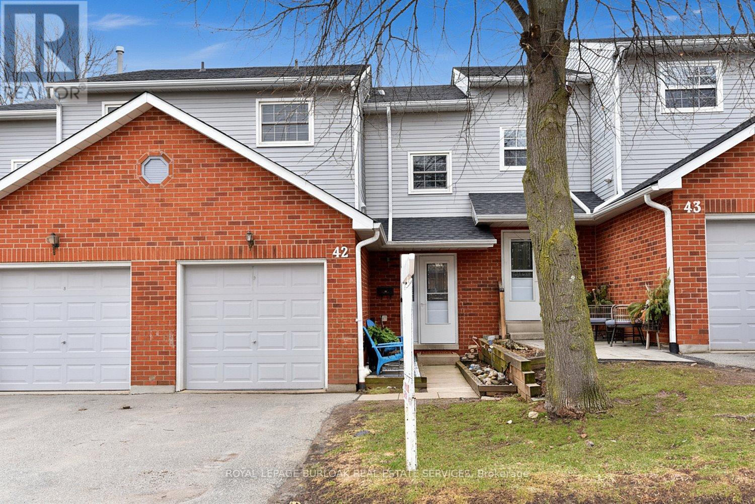 42 – 2065 AMHERST HEIGHTS COURT,Burlington (Mountainside),,