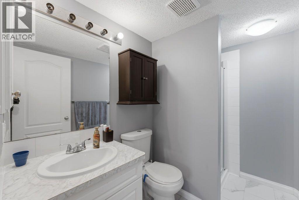 Single Family House for Sale in   Sierra Morena Mews SW Signal Hill Calgary 