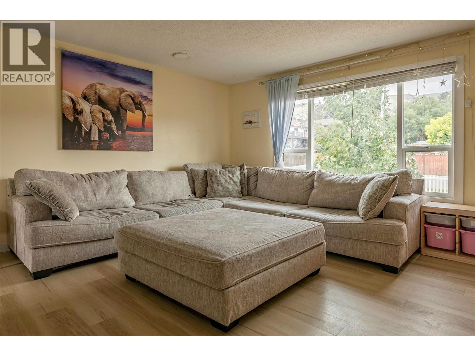 5604 Allenby Crescent, Vernon