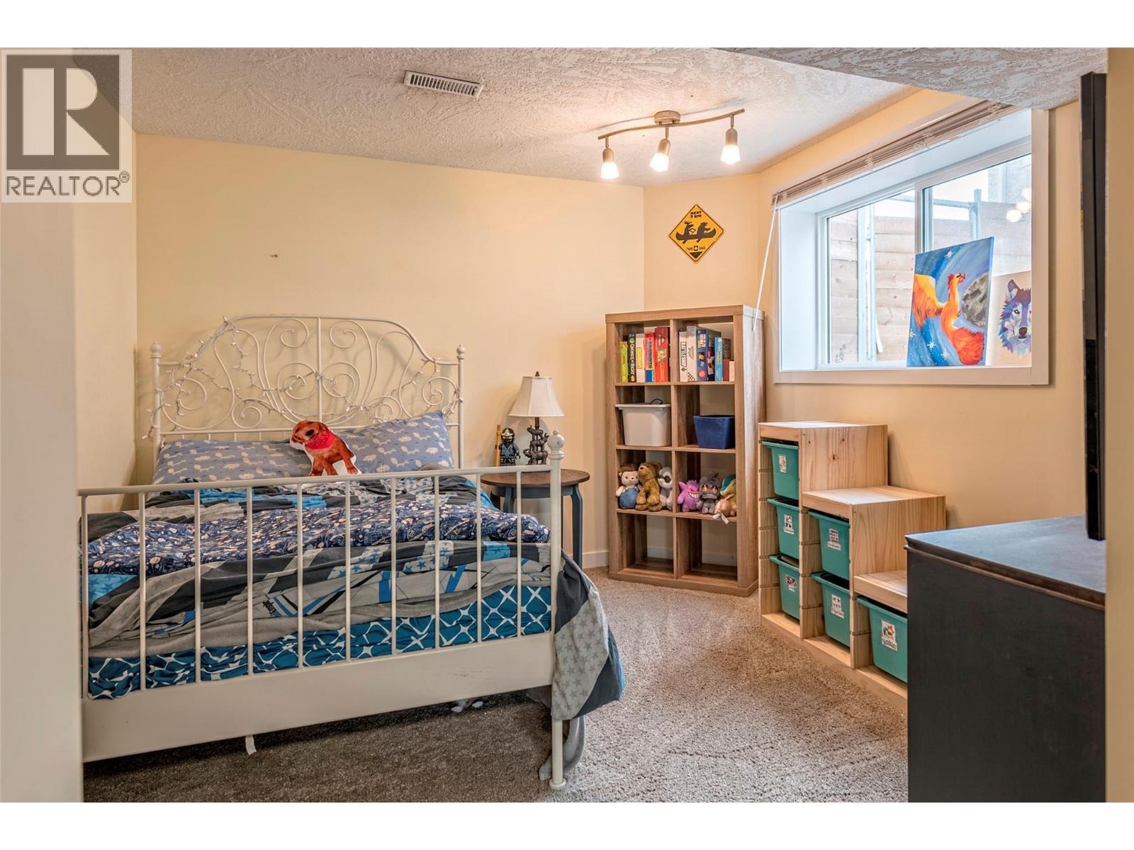 5604 Allenby Crescent, Vernon