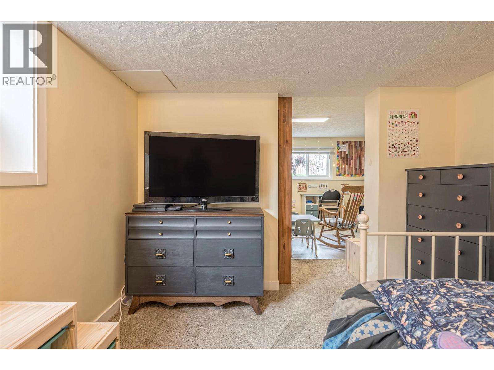 5604 Allenby Crescent, Vernon