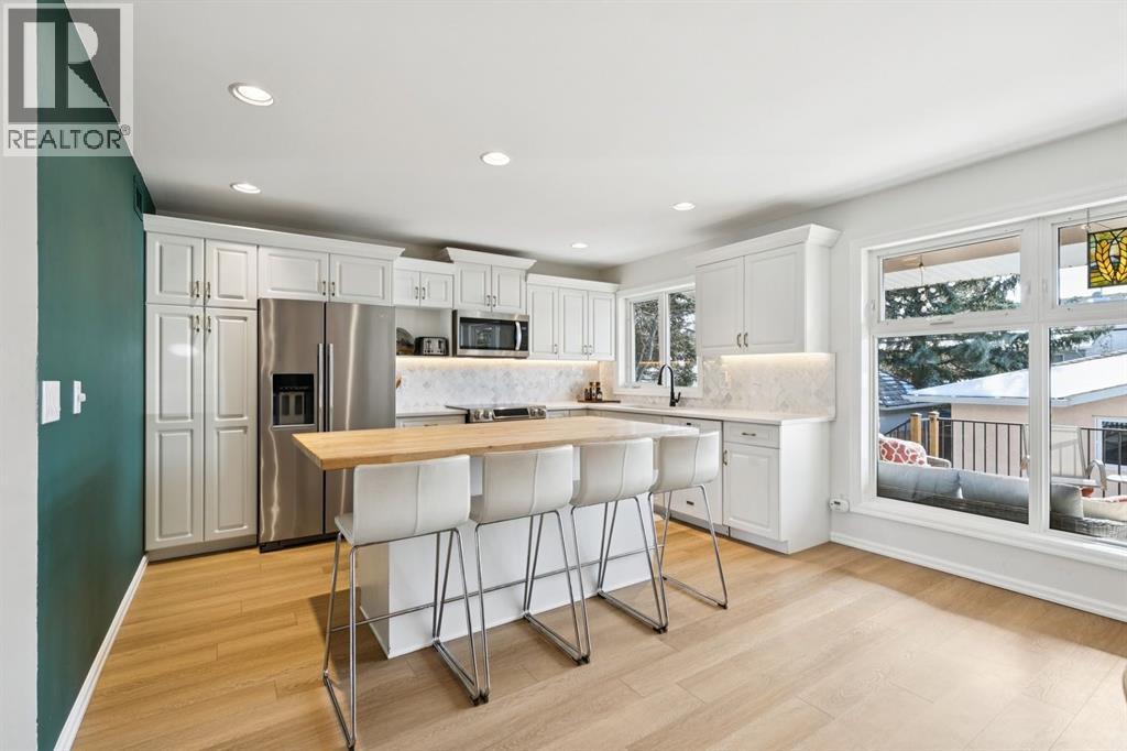 Single Family House for Sale in   Avenue SW Windsor Park Calgary 