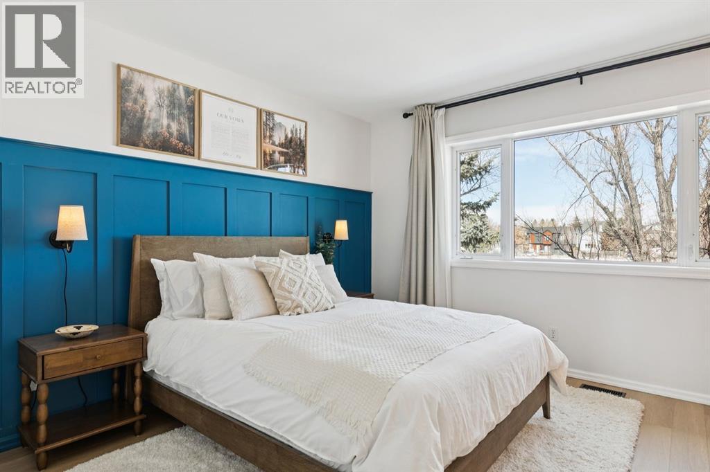 Single Family House for Sale in   Avenue SW Windsor Park Calgary 