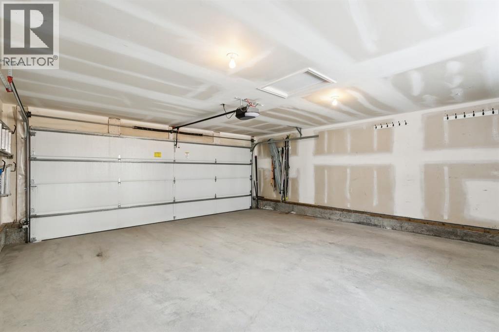 Single Family House for Sale in   Avenue SW Windsor Park Calgary 