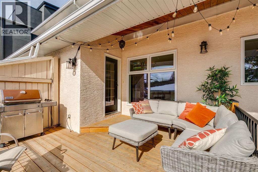 Single Family House for Sale in   Avenue SW Windsor Park Calgary 