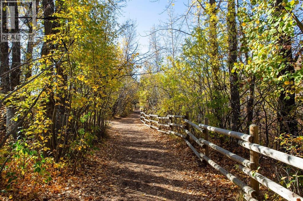 Single Family House for Sale in   Avenue SW Windsor Park Calgary 