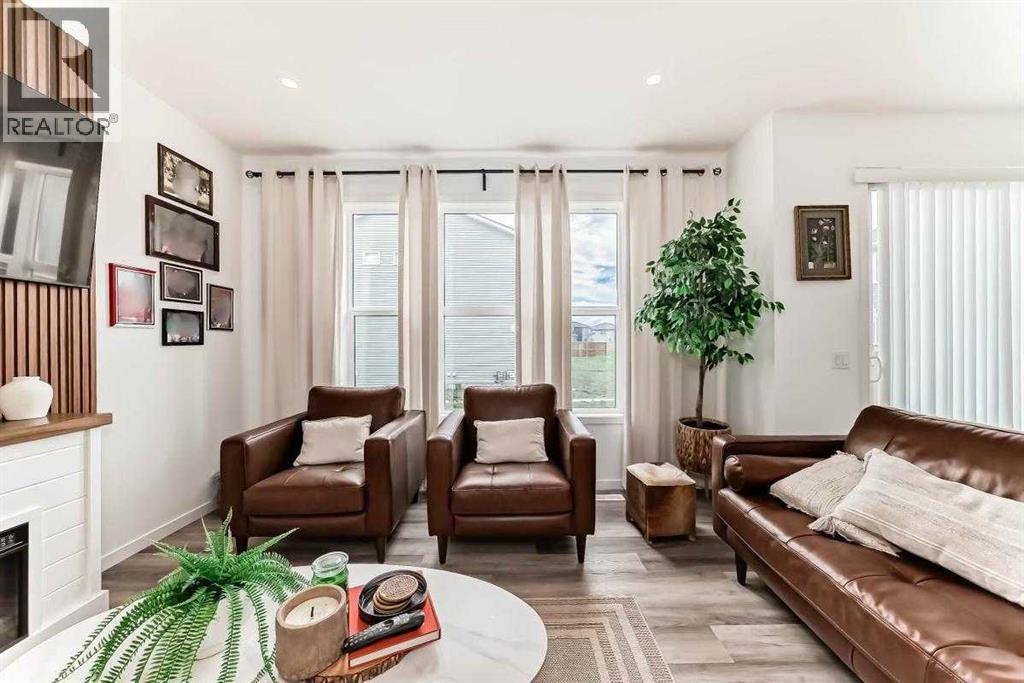 Single Family House for Sale in  Hotchkiss Manor SE Hotchkiss Calgary 