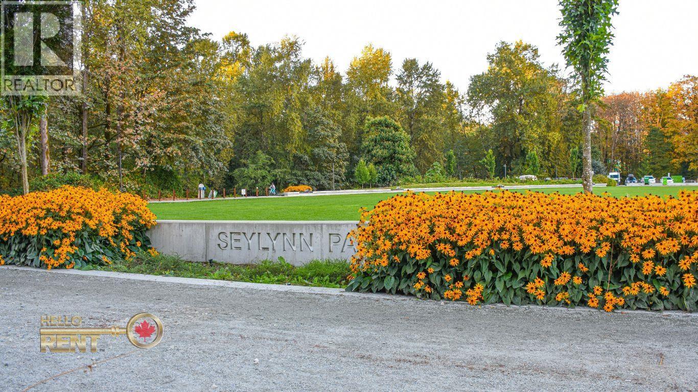 2206 1401 HUNTER STREET, North Vancouver