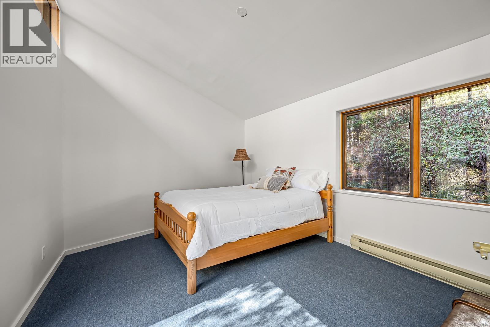 6161 Lacon Rd, Denman Island