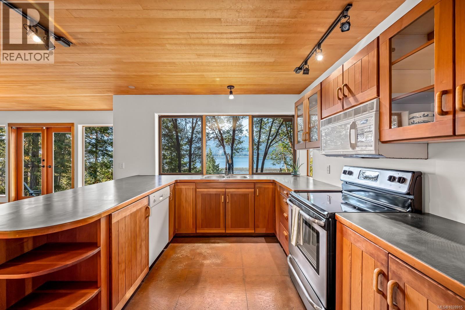 6161 Lacon Rd - 5