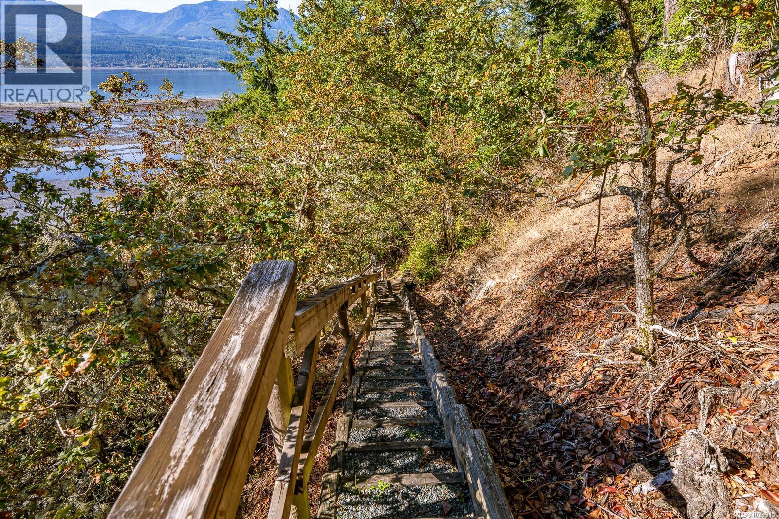 6161 Lacon Rd, Denman Island