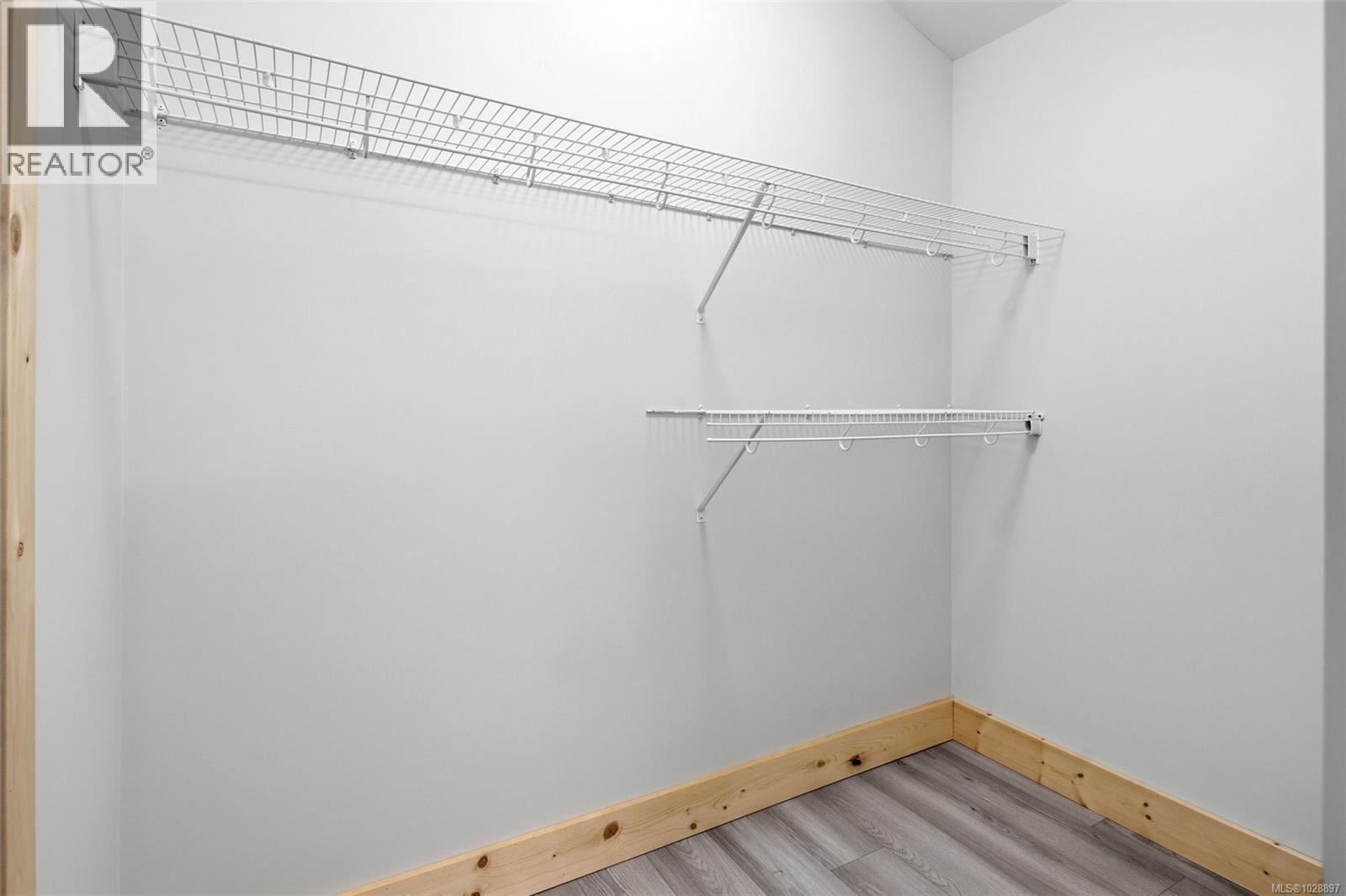 2460 CARPENTER RD - 31