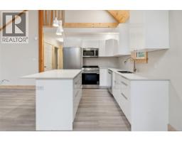 2460 Carpenter Rd, Sooke, BC V9Z0R1 Photo 19