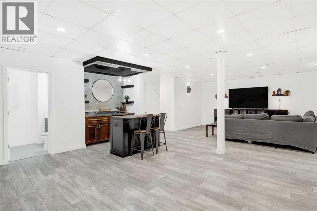 
          22249 TWP RD 704
            <br/>
            <span>Rural Greenview No. 16, M.D. of</span>
            , 
            <span>AB</span>
             <span>T0H0C8</span>
         - Photo 34