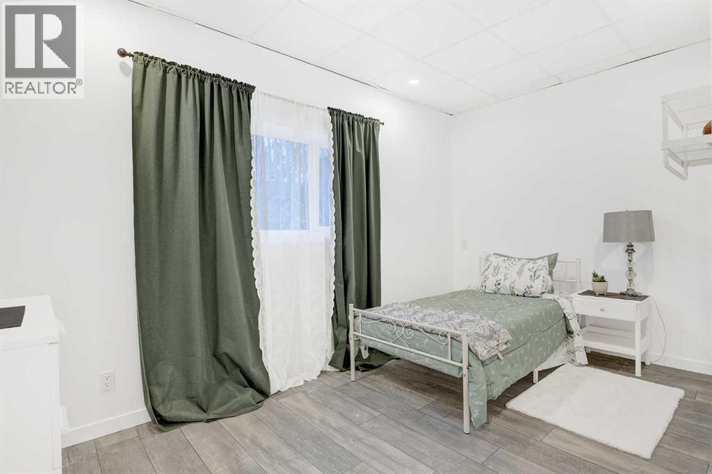 
          22249 TWP RD 704
            <br/>
            <span>Rural Greenview No. 16, M.D. of</span>
            , 
            <span>AB</span>
             <span>T0H0C8</span>
         - Photo 30