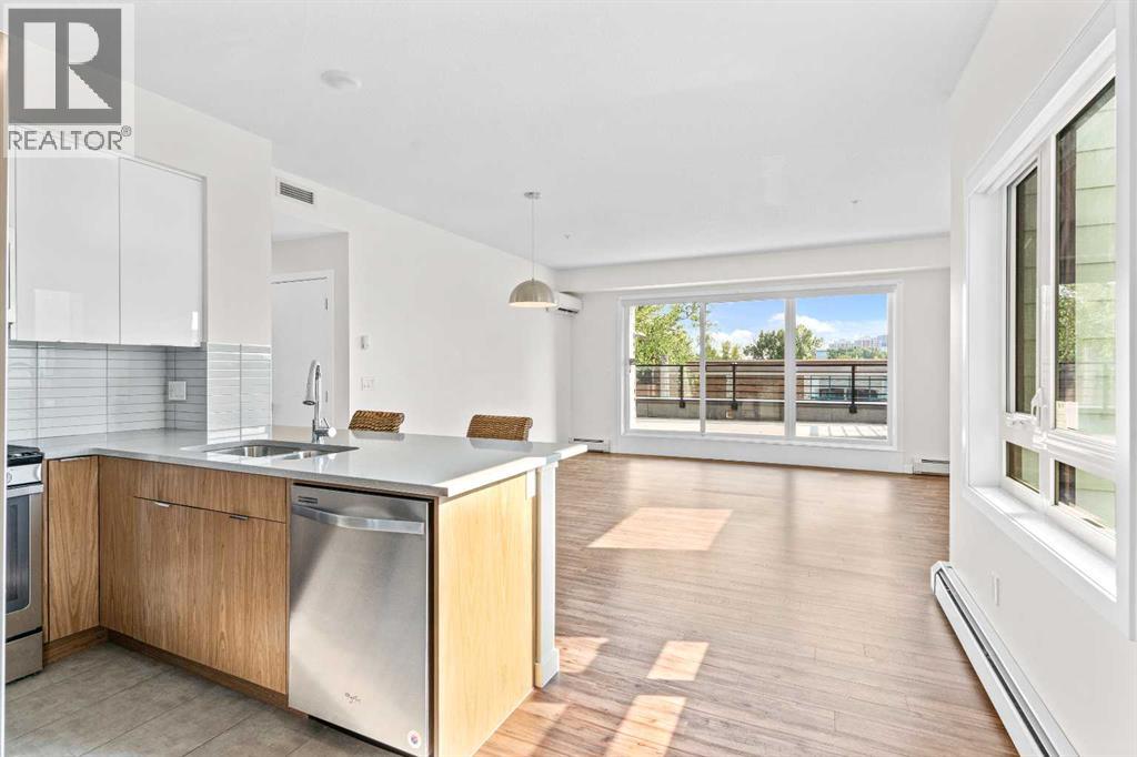 Single Family House for Sale in    Avenue SW Mission Calgary 