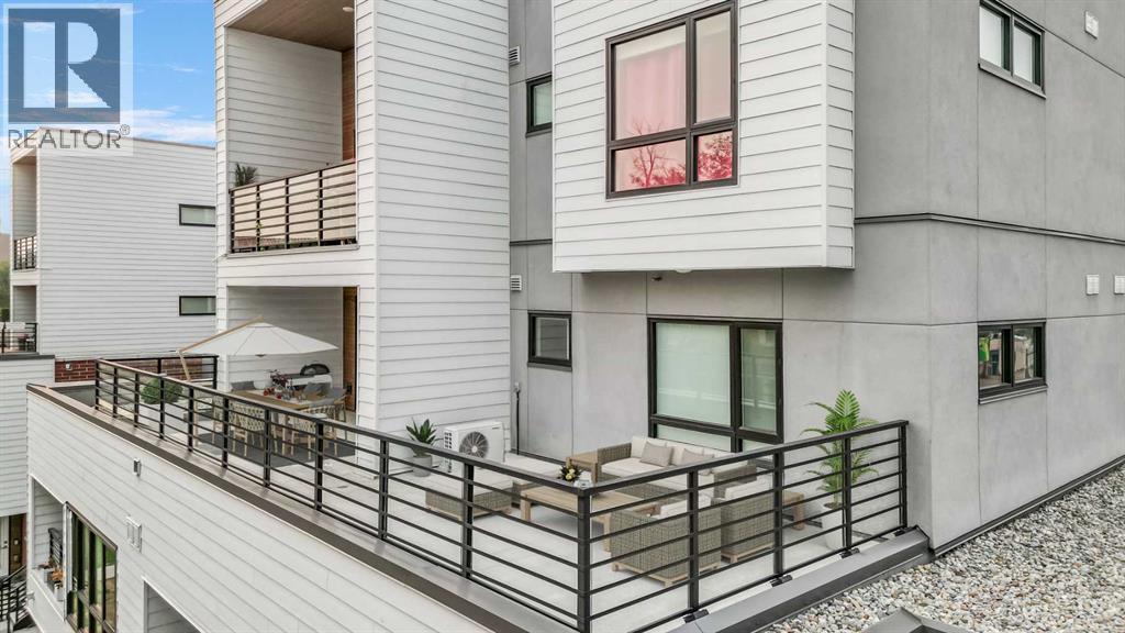 Single Family House for Sale in    Avenue SW Mission Calgary 