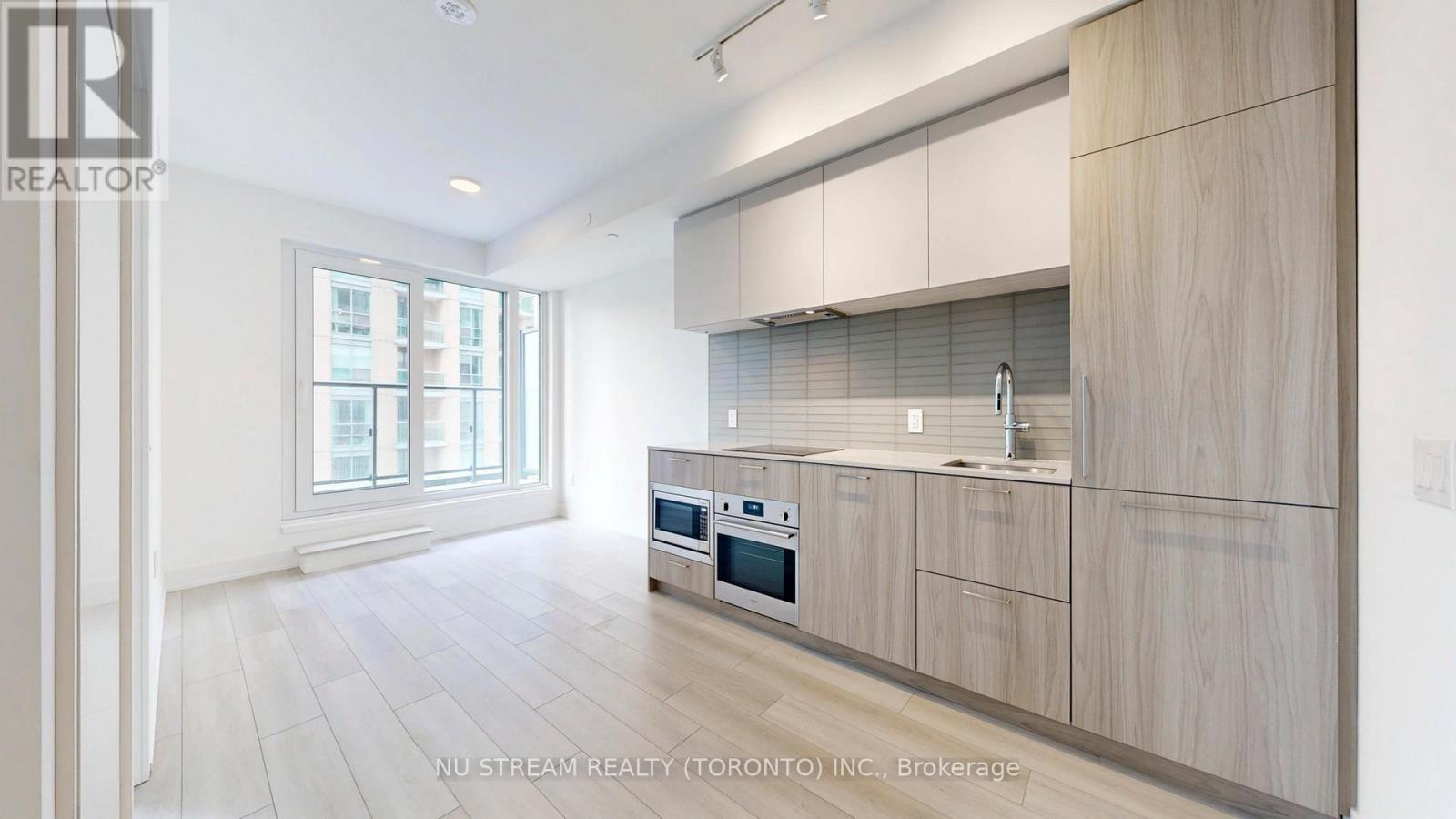 #613 36 OLIVE AVENUE - 12
