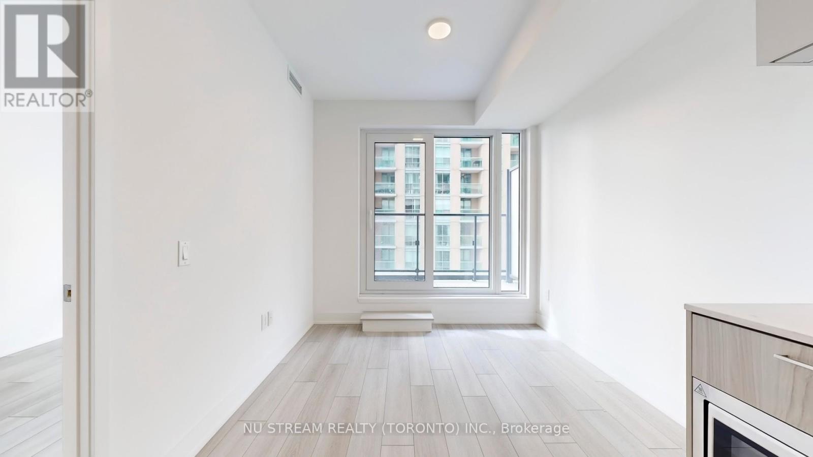 #613 36 OLIVE AVENUE - 14