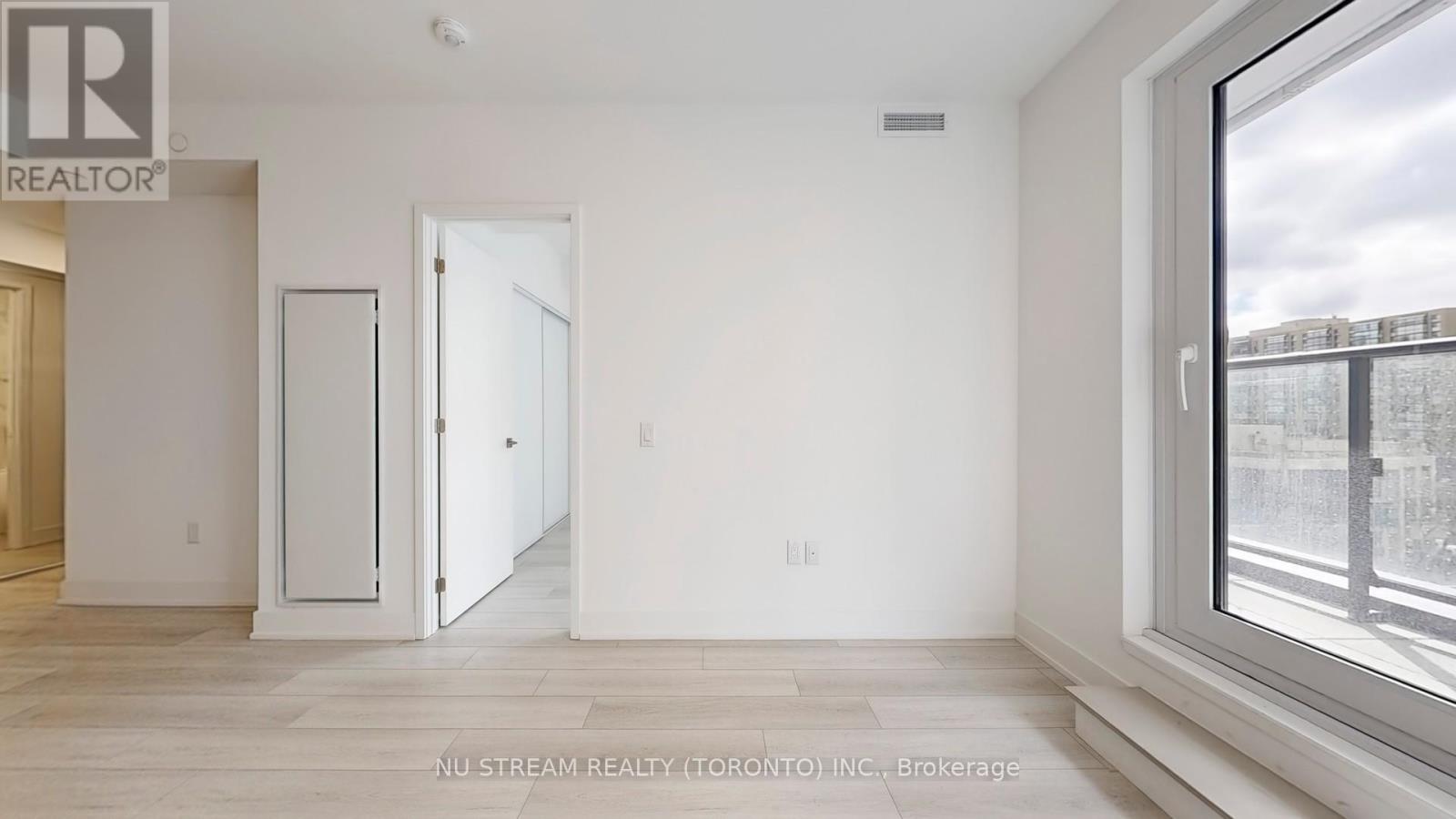 #613 36 OLIVE AVENUE - 16