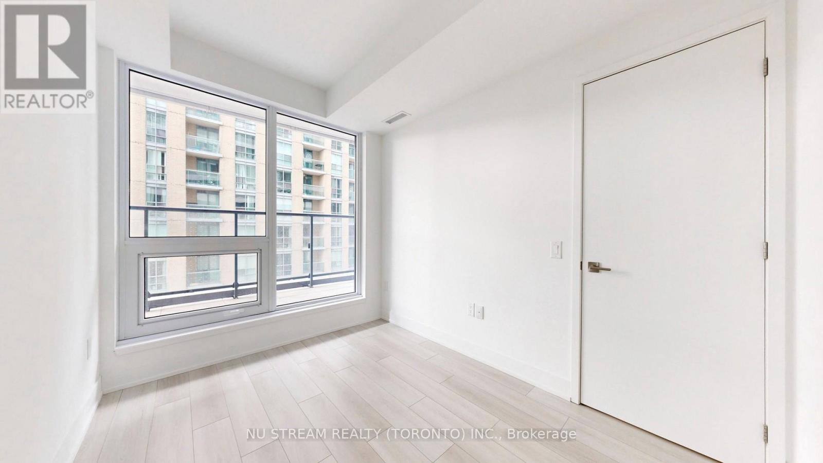 #613 36 OLIVE AVENUE - 28
