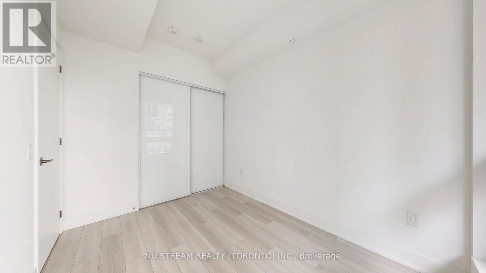 #613 36 OLIVE AVENUE - 30