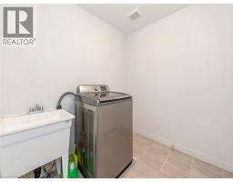 4076 Healing Street, Beamsville, ON L3J0S4 Photo 25