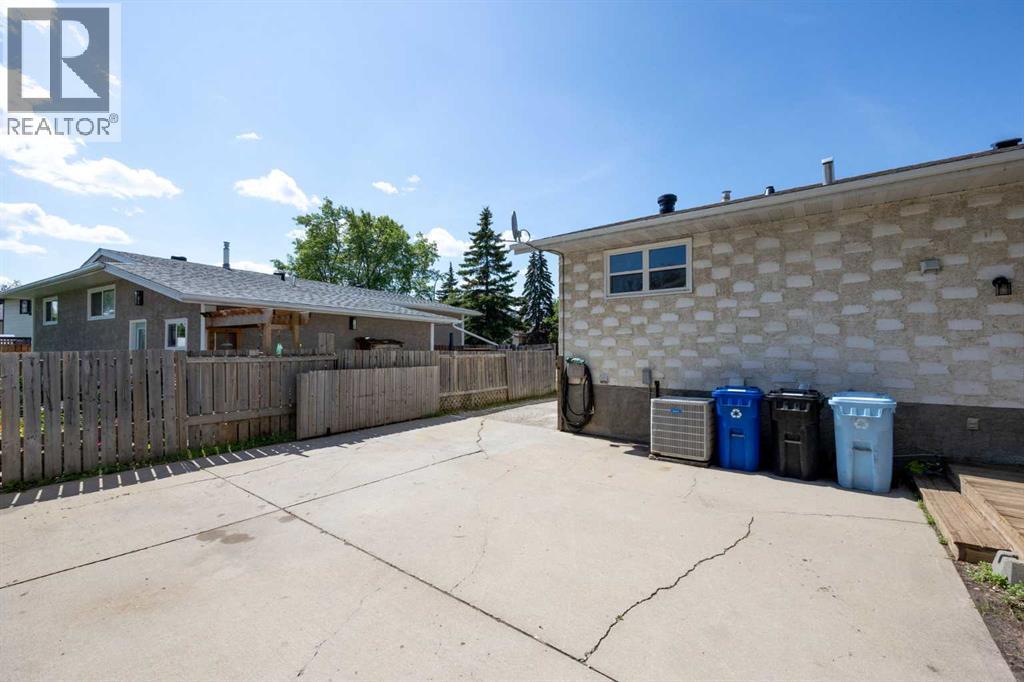 185 Hiltop Crescent, Fort McMurray