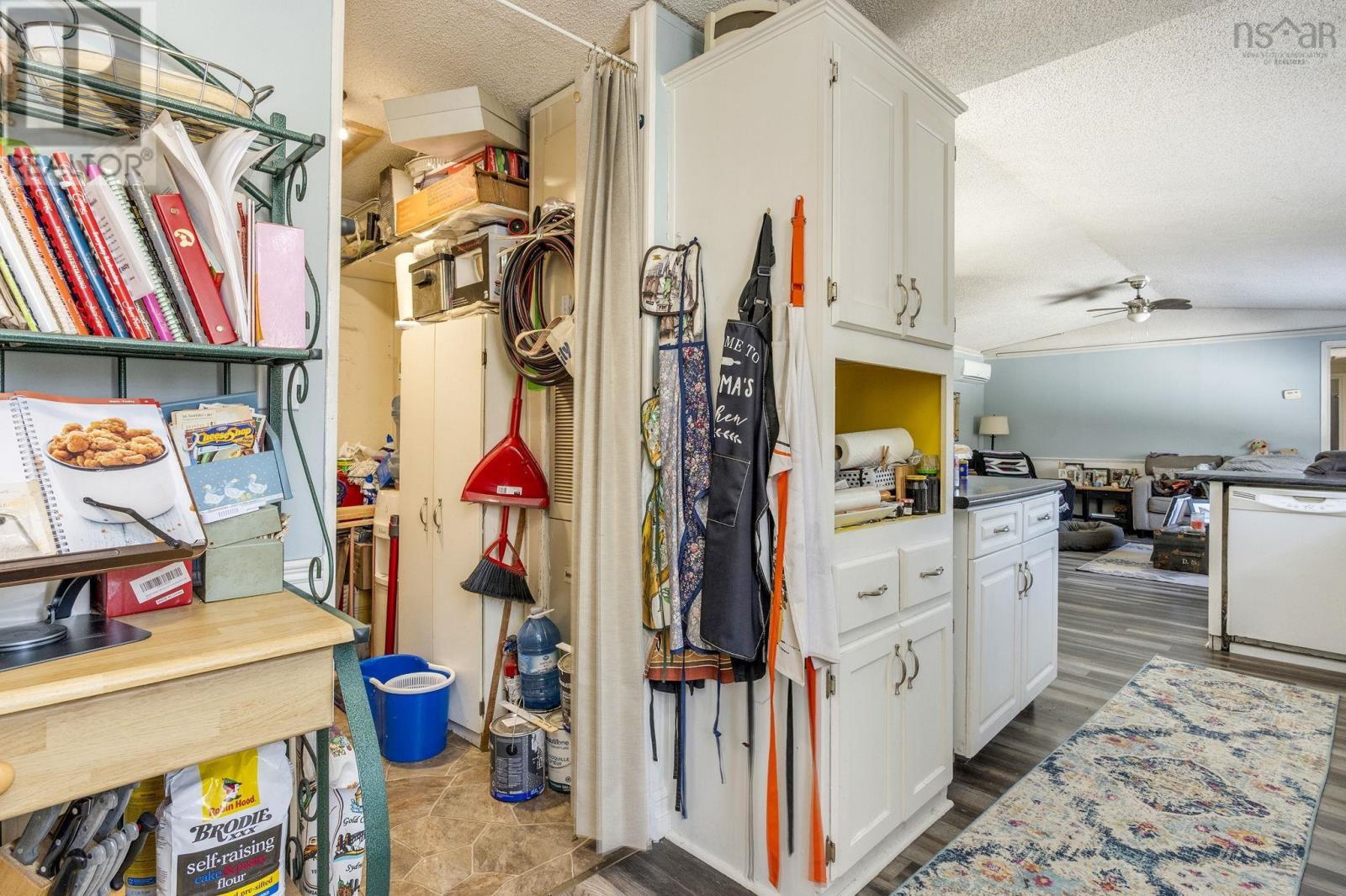 Property 10 of 35 of 1880 Virginia Road