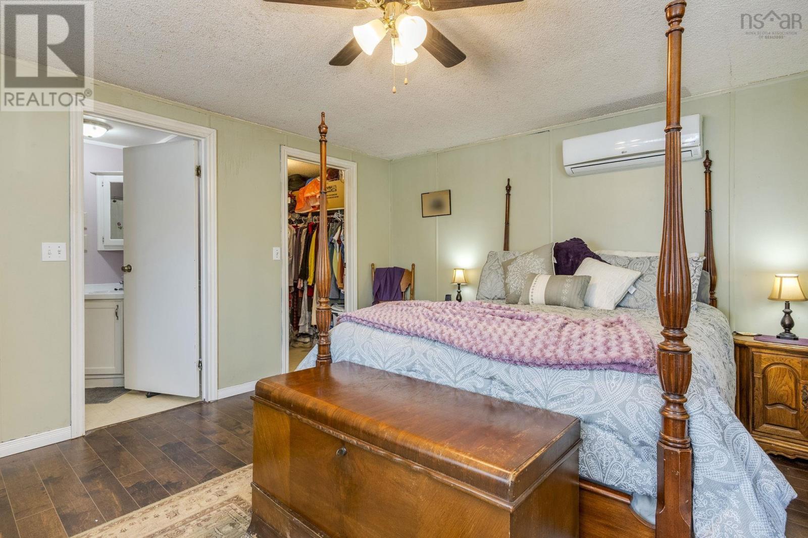 Property 26 of 35 of 1880 Virginia Road