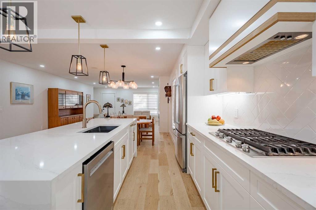 Single Family House Bungalow for Sale in  Brentwood Boulevard NW Brentwood Calgary 