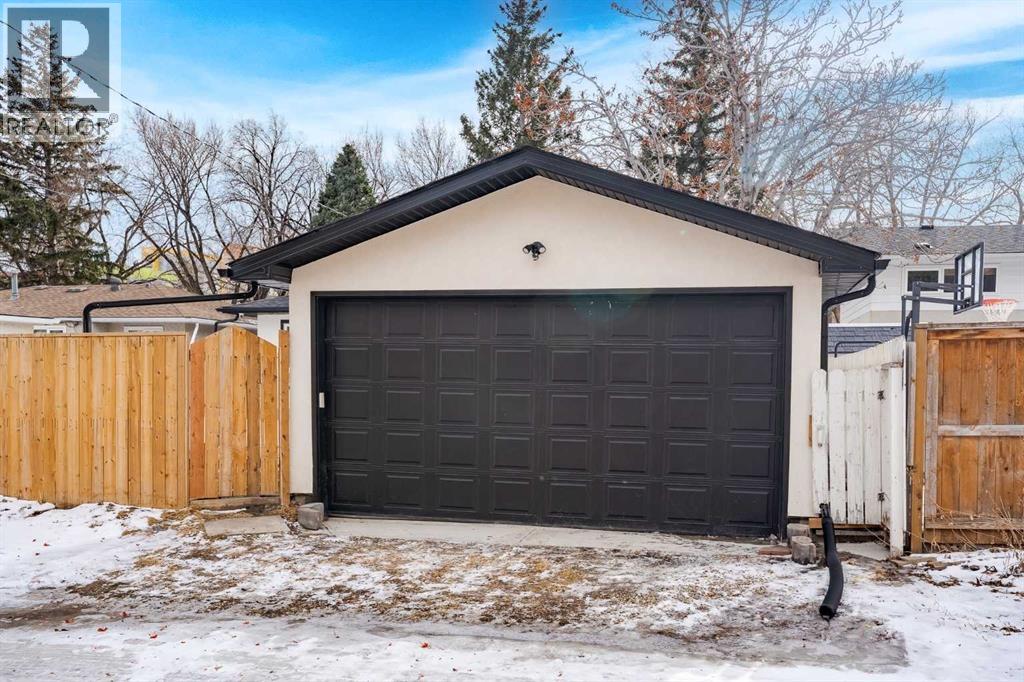 Single Family House Bungalow for Sale in  Brentwood Boulevard NW Brentwood Calgary 