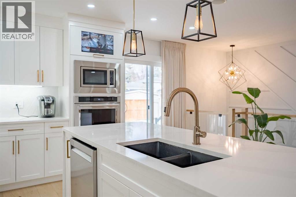 Single Family House Bungalow for Sale in  Brentwood Boulevard NW Brentwood Calgary 