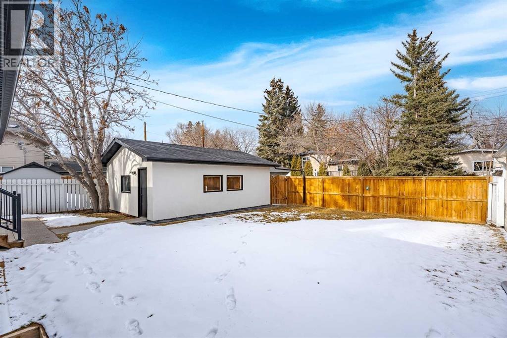 Single Family House Bungalow for Sale in  Brentwood Boulevard NW Brentwood Calgary 