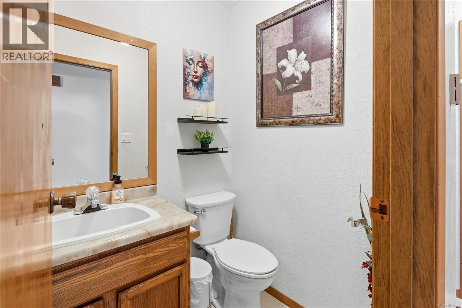 1639 Holly Cres, Ucluelet