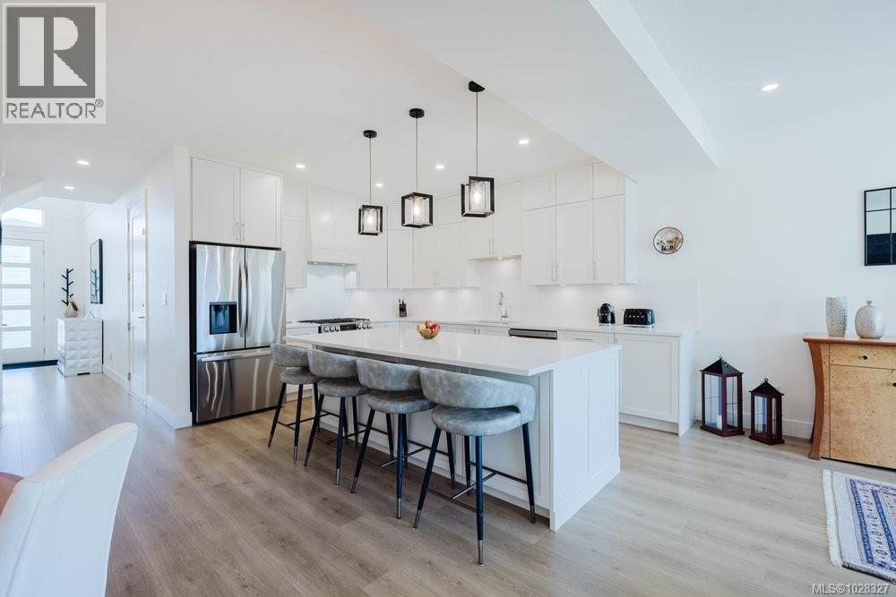 1399 SANDSTONE LANE - 4